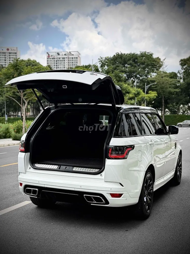 Land Rover Range Rover Sport 2016 photo 4