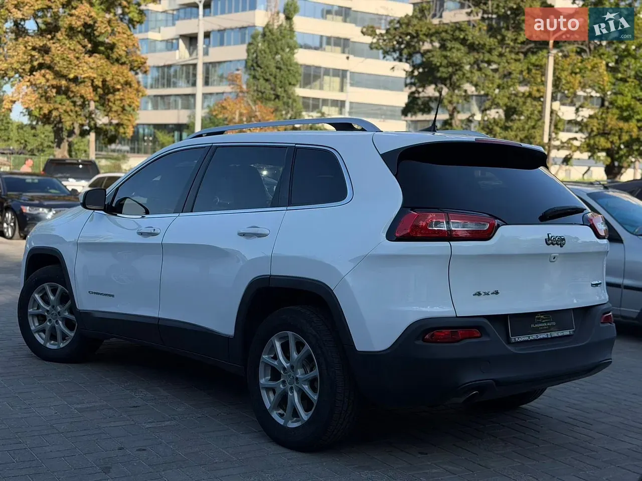 Jeep Cherokee 2016 photo 2