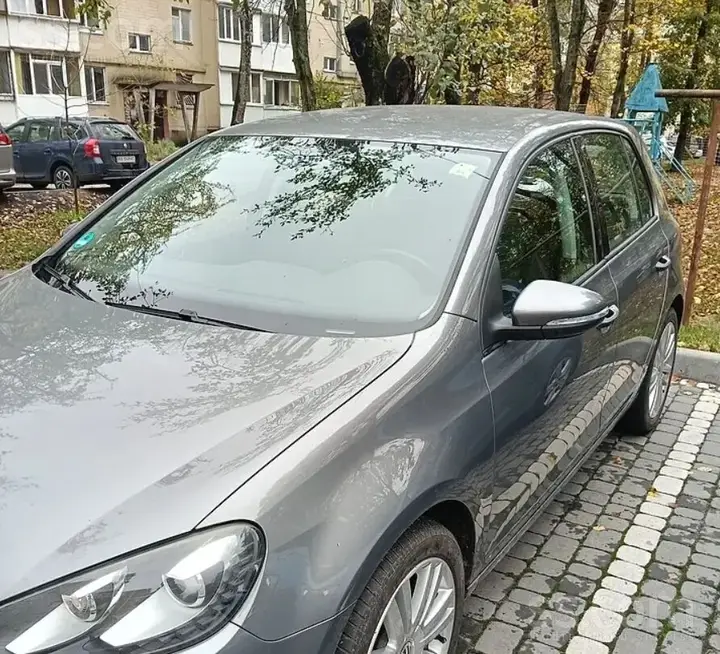 Volkswagen Golf 2012 photo 2