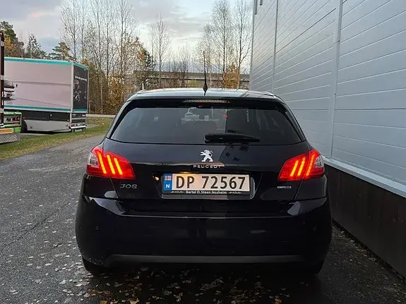 Peugeot 308 2015 photo 5