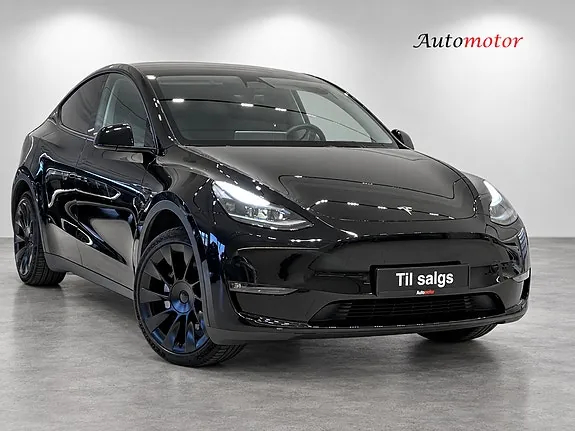 Tesla Model Y 2023 photo 2