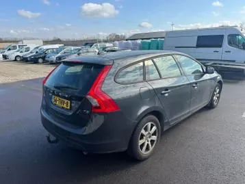 Volvo V60 2012 photo 2