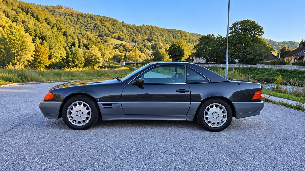 Mercedes-Benz Sl-Class 1992 photo 2
