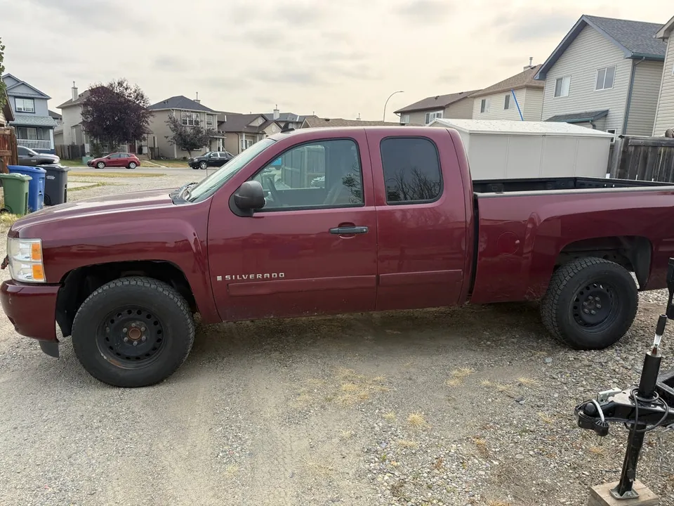 Chevrolet Silverado 1500 2008 photo 2