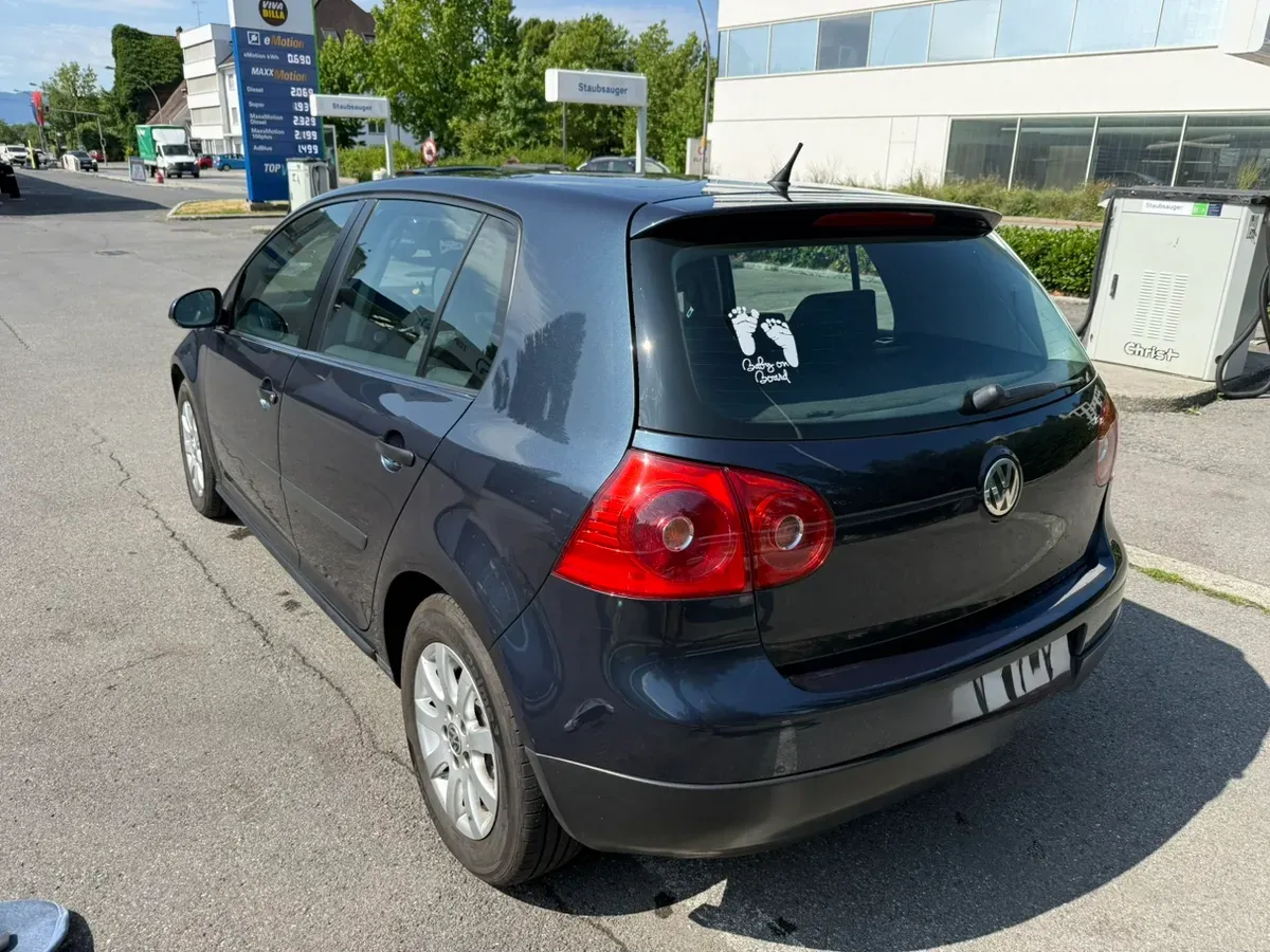 Volkswagen Golf 2005 photo 3