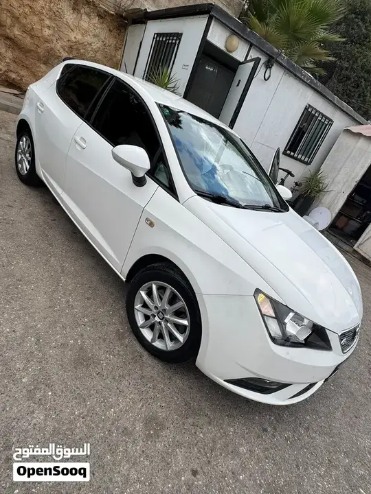 Seat Ibiza 2017 photo 2