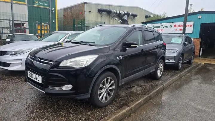 Ford Kuga 2016 photo 2
