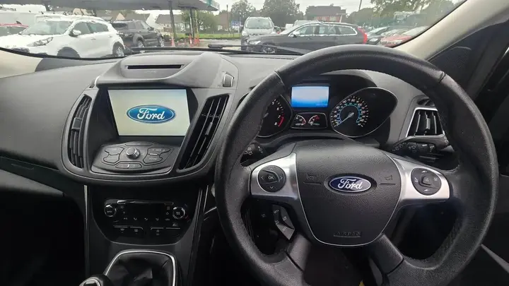 Ford Kuga 2016 photo 4