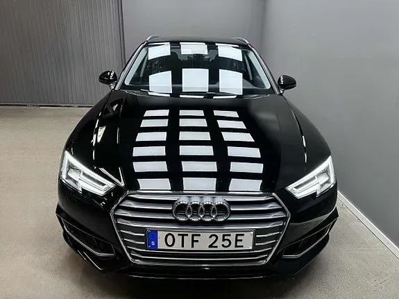 Audi A4 2019 photo 2