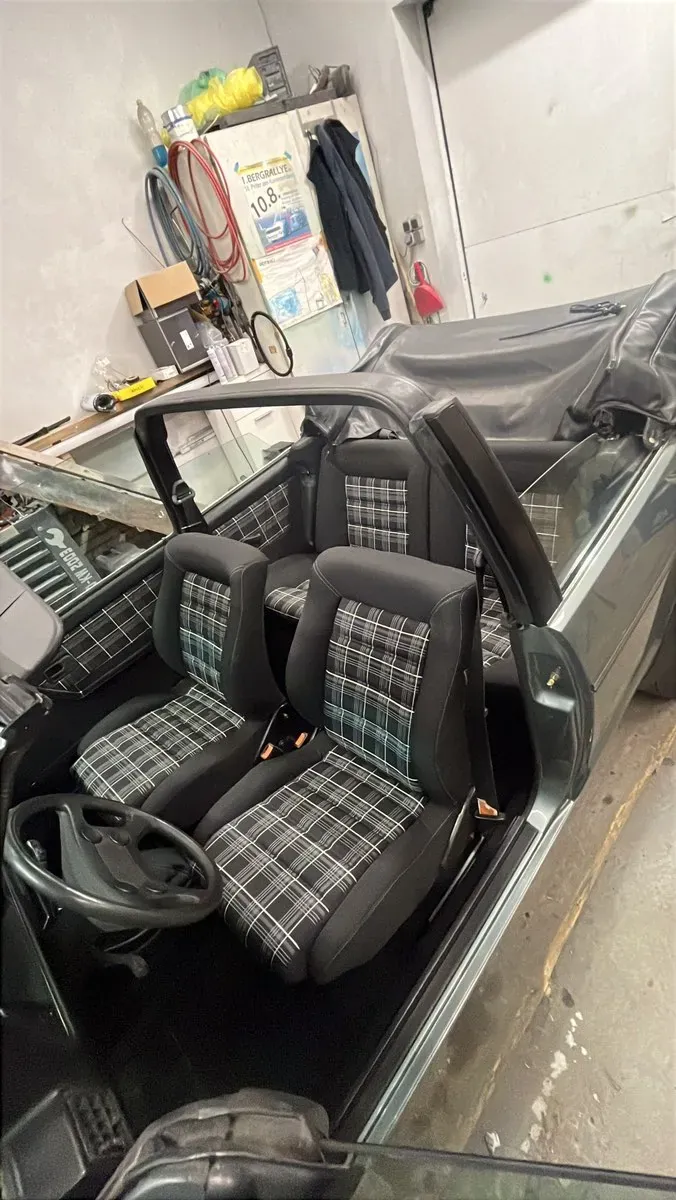 Volkswagen Golf 1985 photo 2