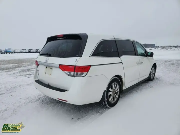 Honda Odyssey 2014 photo 4