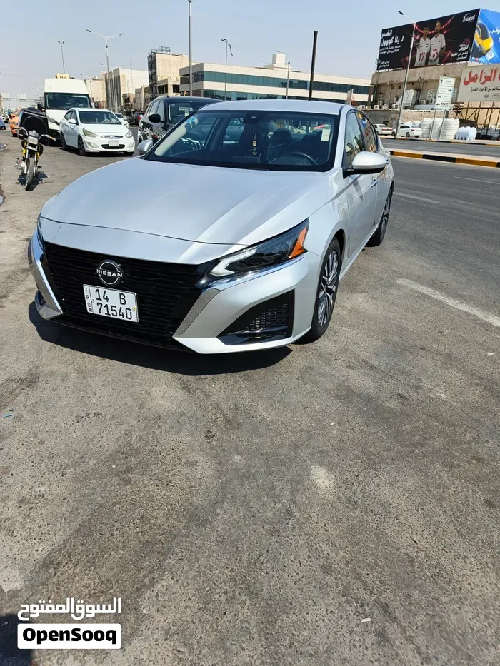 Nissan Altima 2023 photo 4