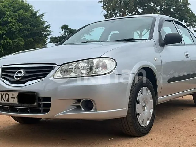 Nissan Sunny 2011 photo 3
