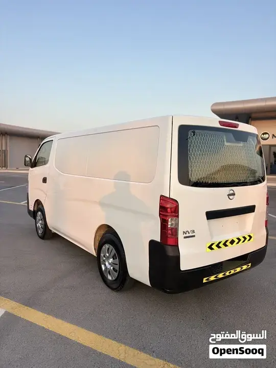 Nissan Urvan 2021 photo 4