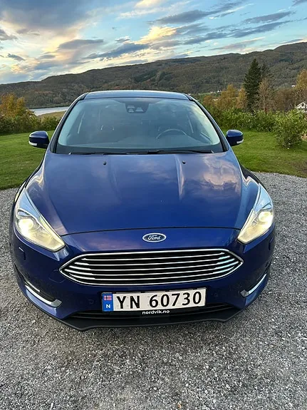 Ford Focus 2014 photo 2