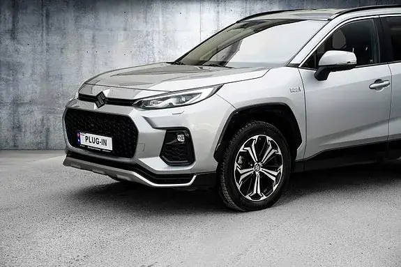 Suzuki Across 2023 photo 2