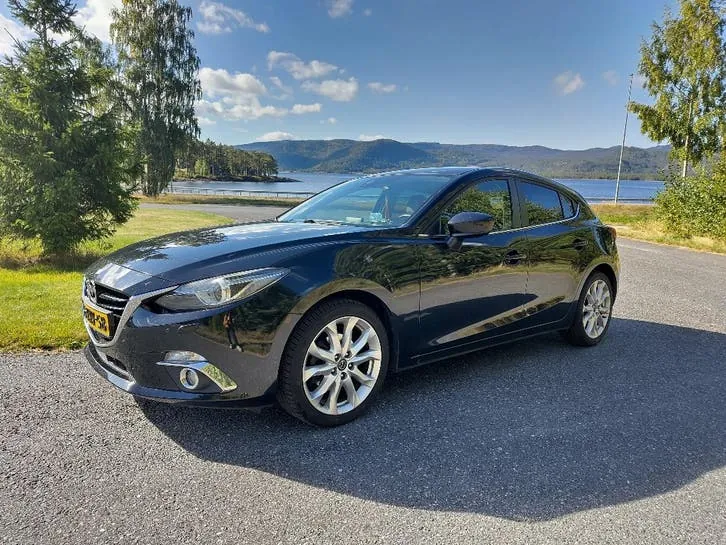 Mazda 3