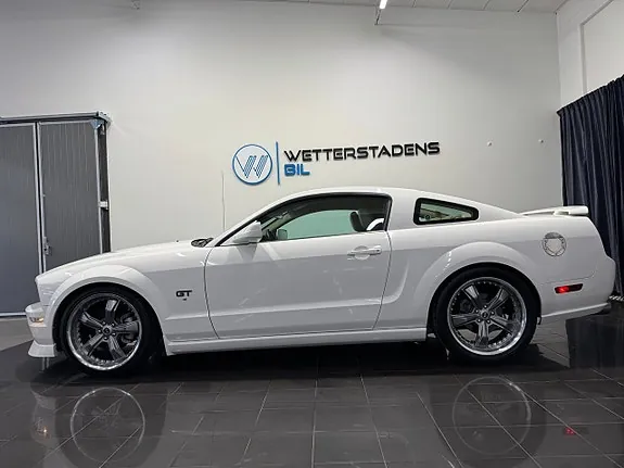 Ford Mustang 2006 photo 2
