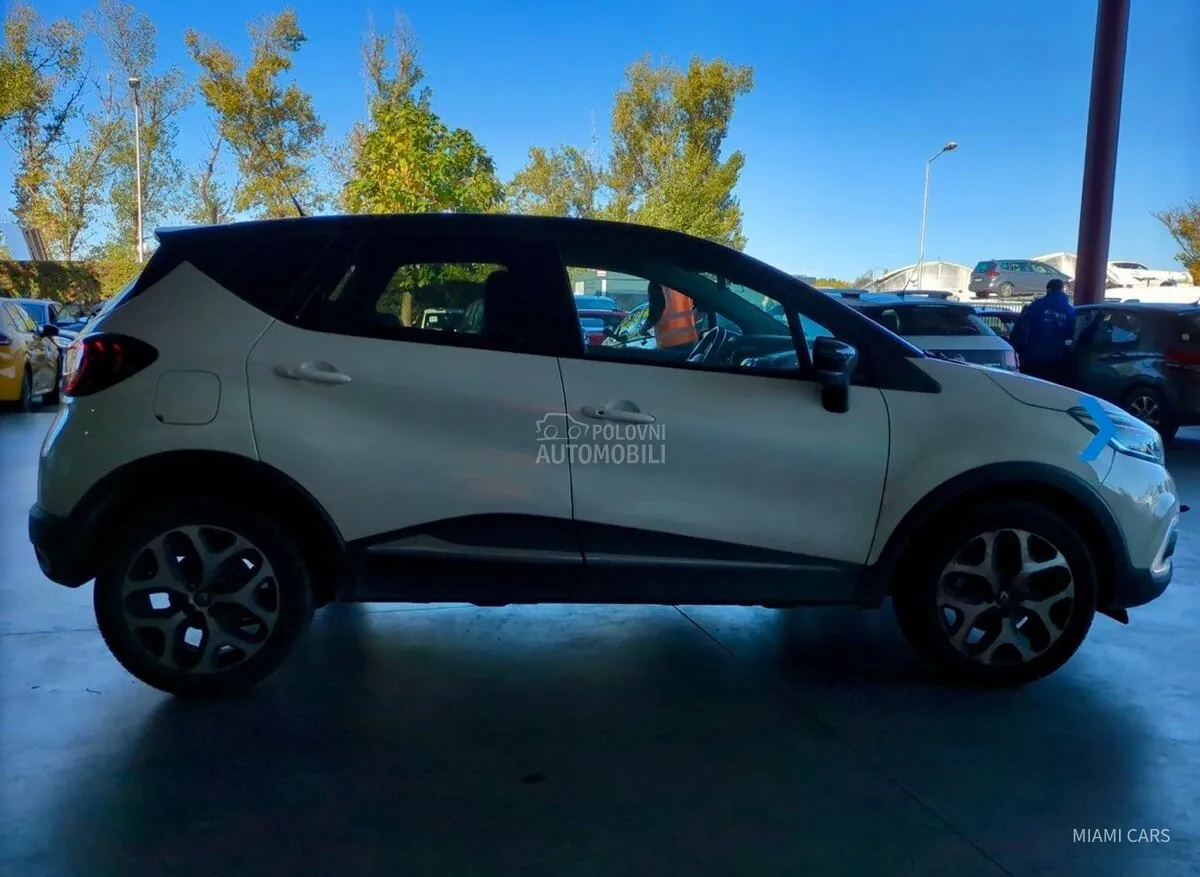Renault Captur 2017 photo 2