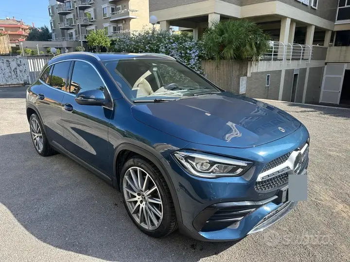 Mercedes-Benz Gla 2023 photo 3