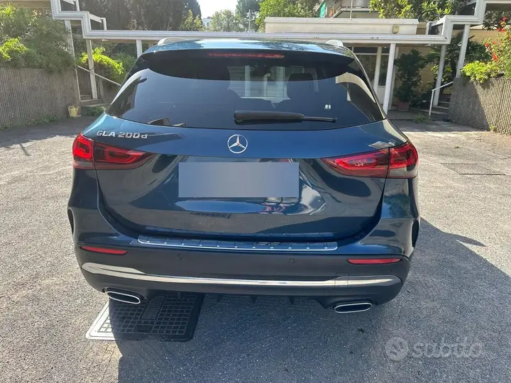 Mercedes-Benz Gla 2023 photo 4
