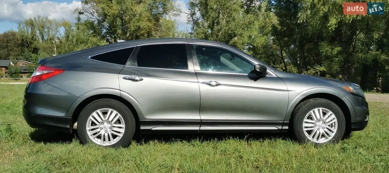 Honda Crosstour 2014 photo 2