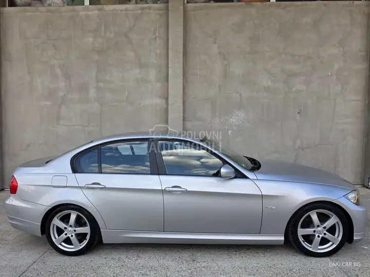BMW 320 2009 photo 4