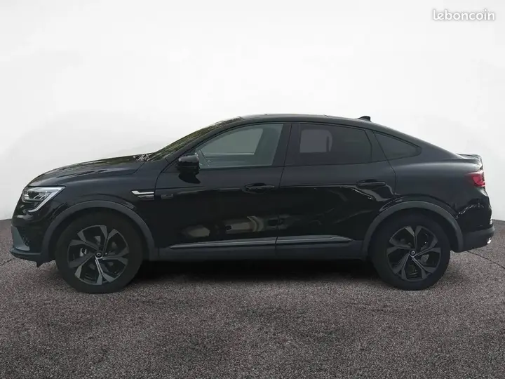 Renault Arkana 2023 photo 2