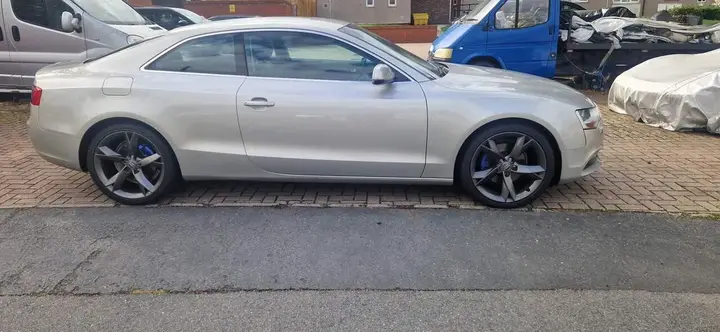 Audi A5 2012 photo 3