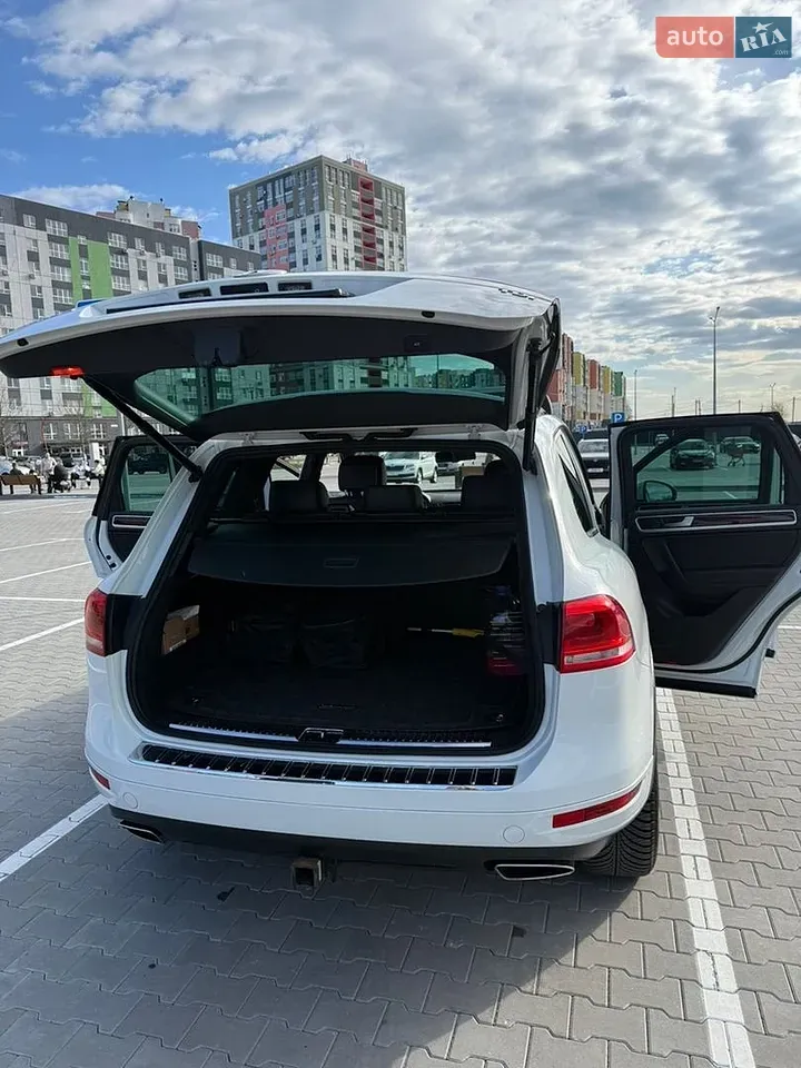 Volkswagen Touareg 2014 photo 3