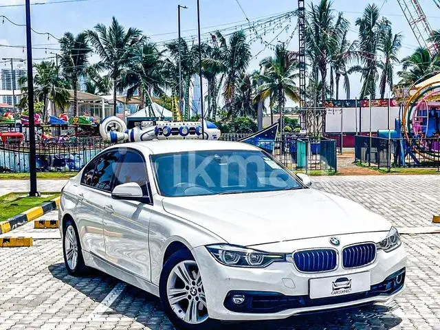 BMW 318I