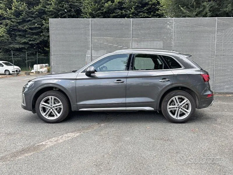 Audi Q5 2023 photo 2