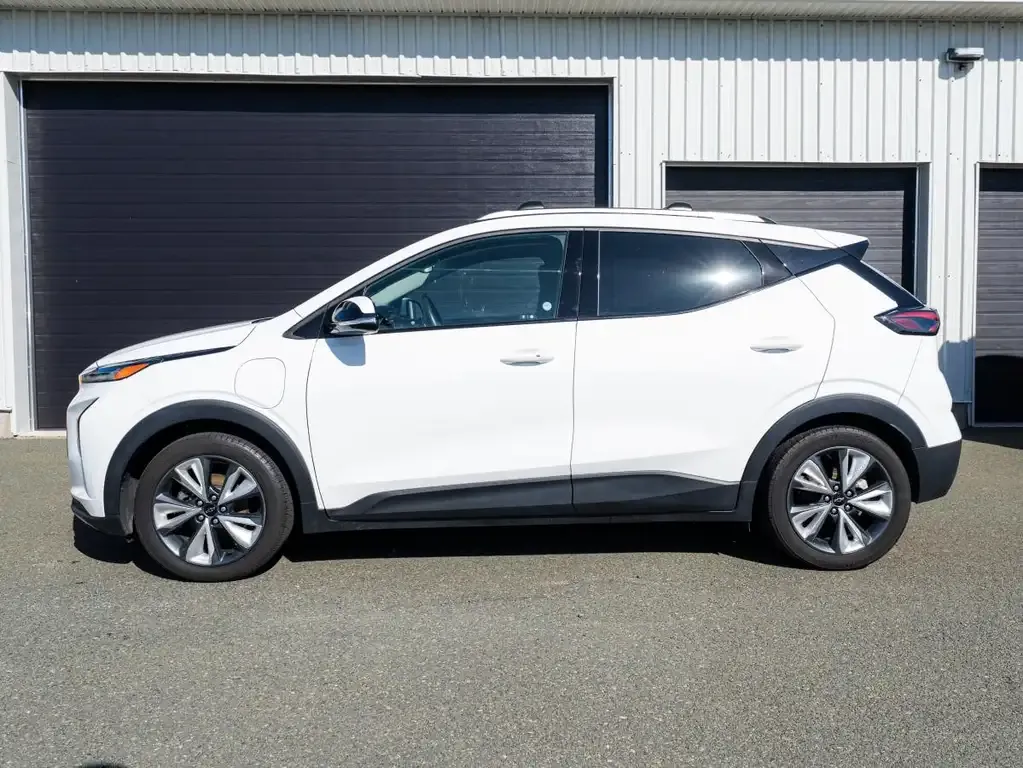 Chevrolet Bolt 2023 photo 3