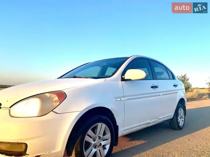 Hyundai Accent