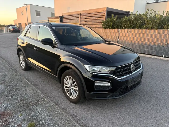 Volkswagen T-Roc 2018 photo 3