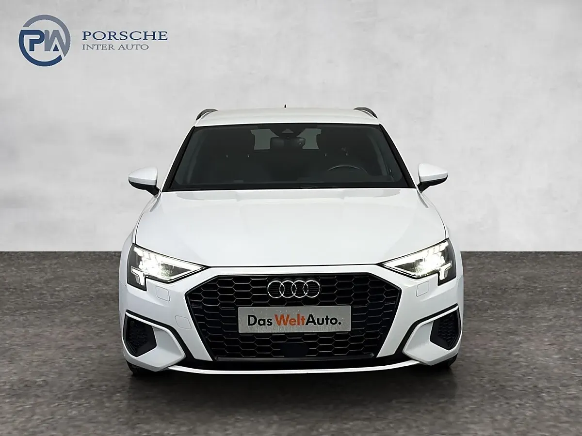 Audi A3 2022 photo 2