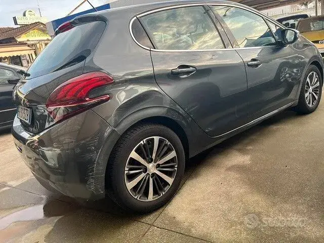 Peugeot 208 2017 photo 4