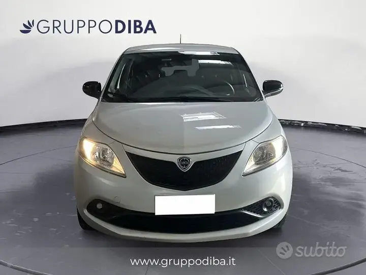Lancia Ypsilon 2020 photo 2