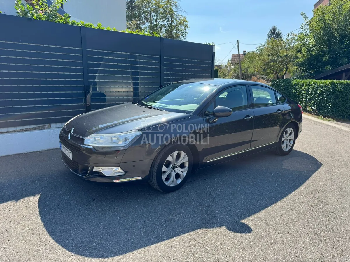 Citroen C5 2012 photo 2