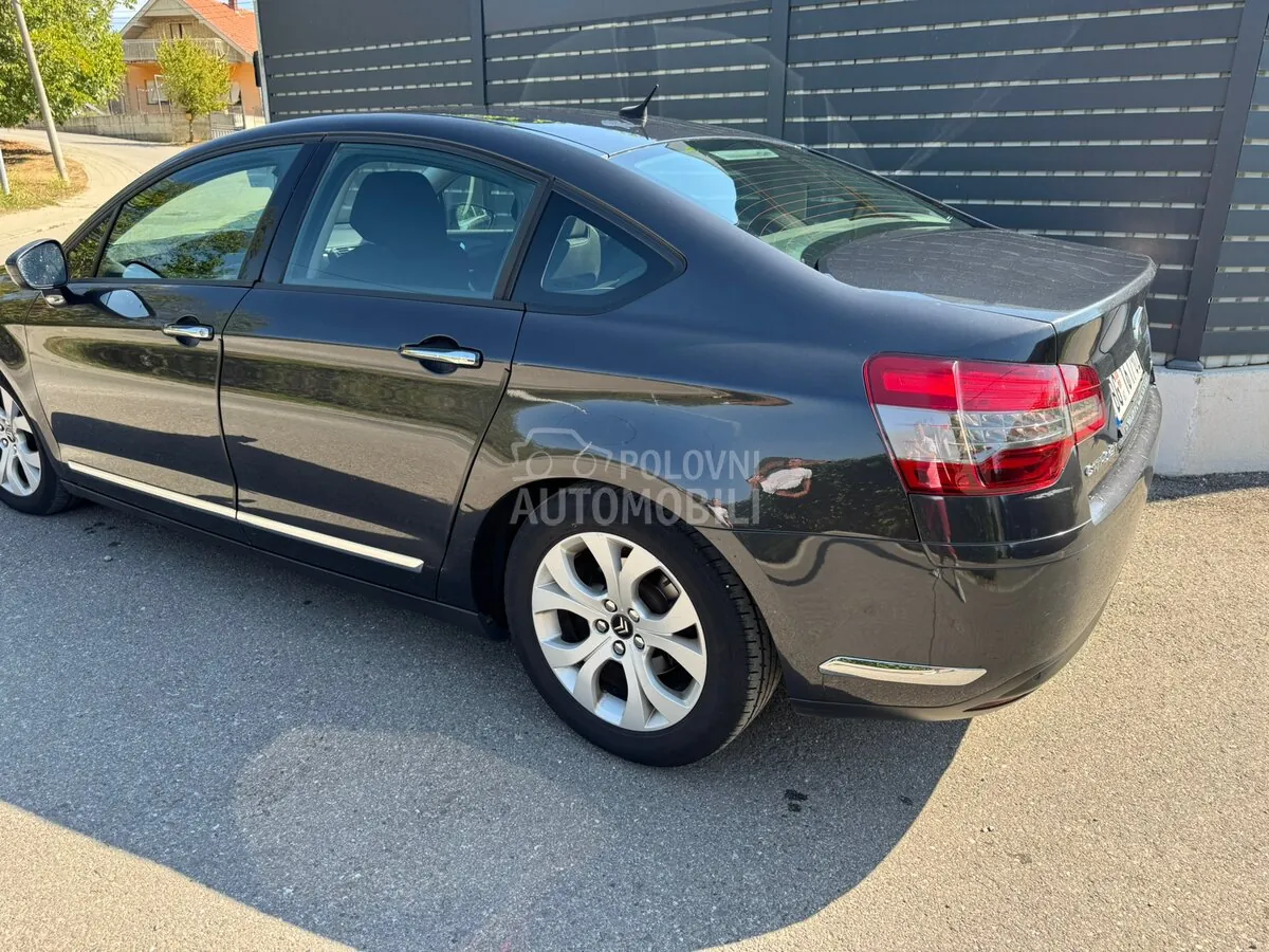 Citroen C5 2012 photo 3