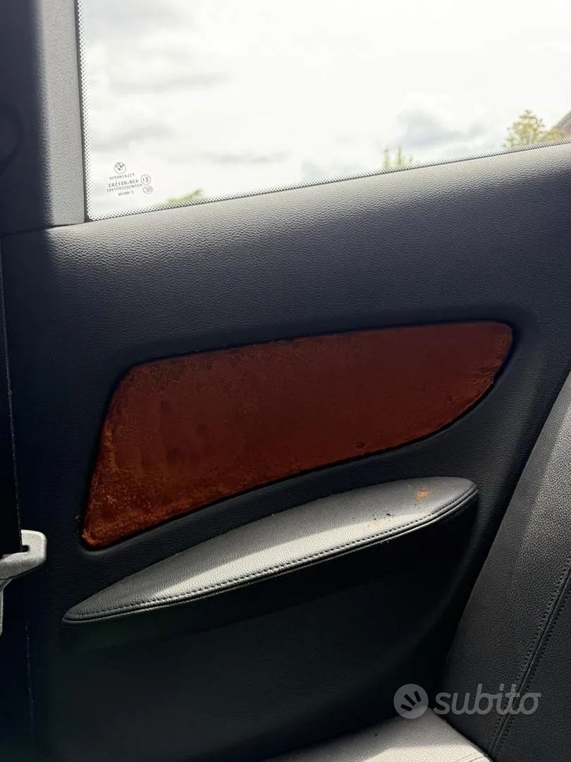 BMW 118D 2010 photo 4