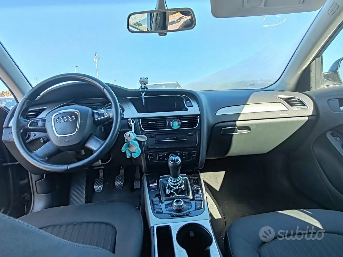 Audi A4 2011 photo 3