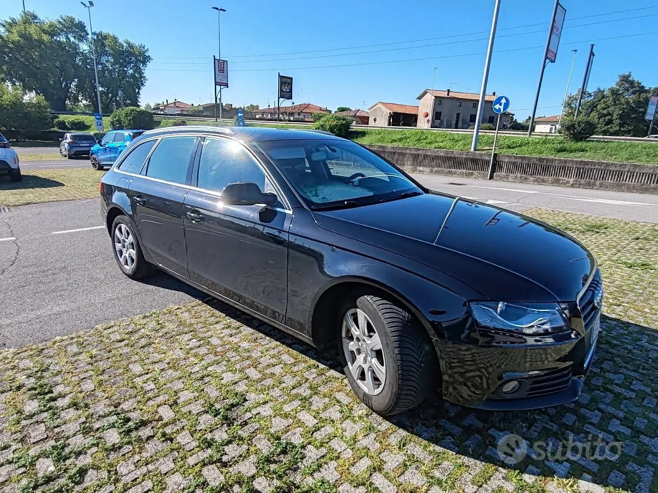 Audi A4 2011 photo 5