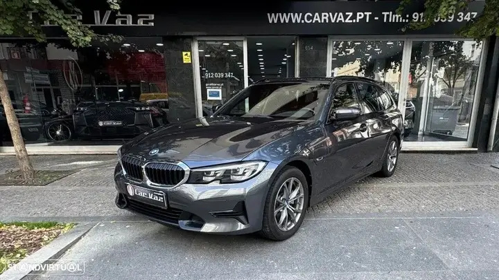 BMW 320