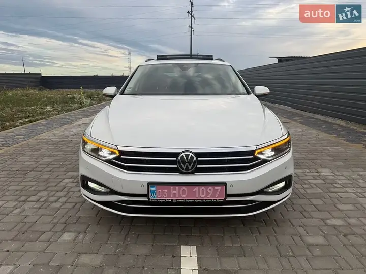 Volkswagen Passat 2022 photo 3