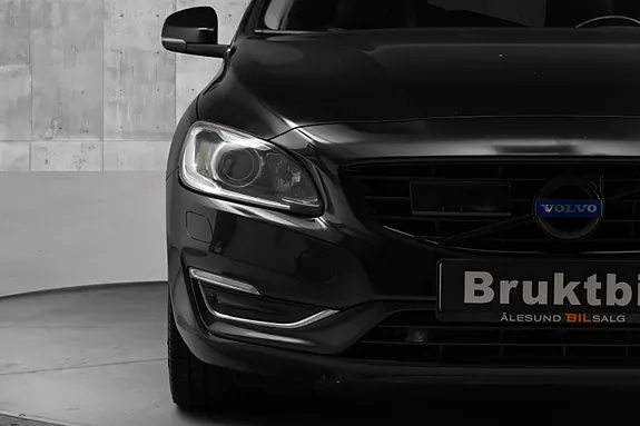 Volvo V60 2015 photo 4