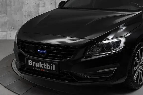 Volvo V60 2015 photo 2