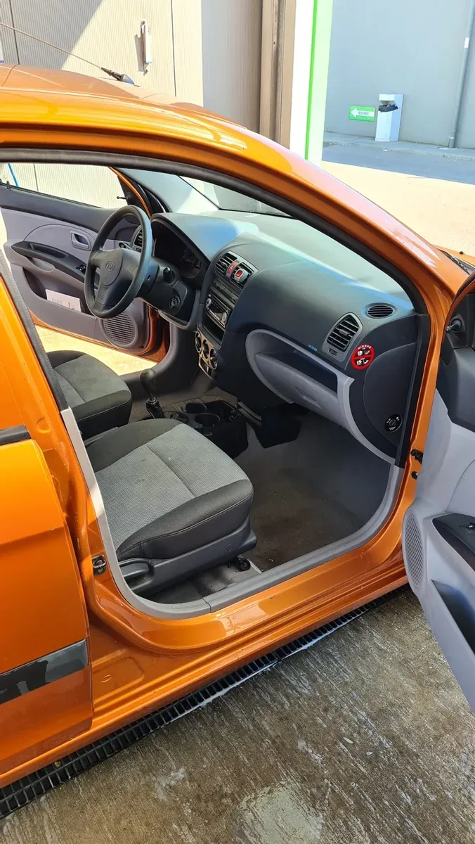 Kia Picanto 2004 photo 2