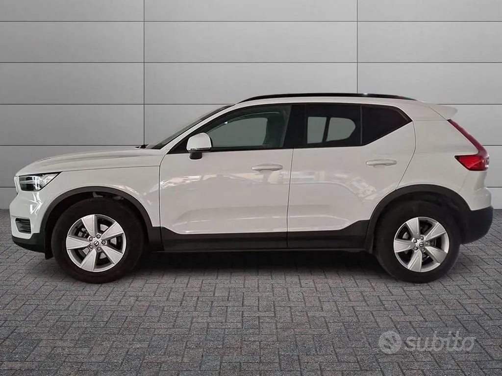 Volvo Xc40 2022 photo 4