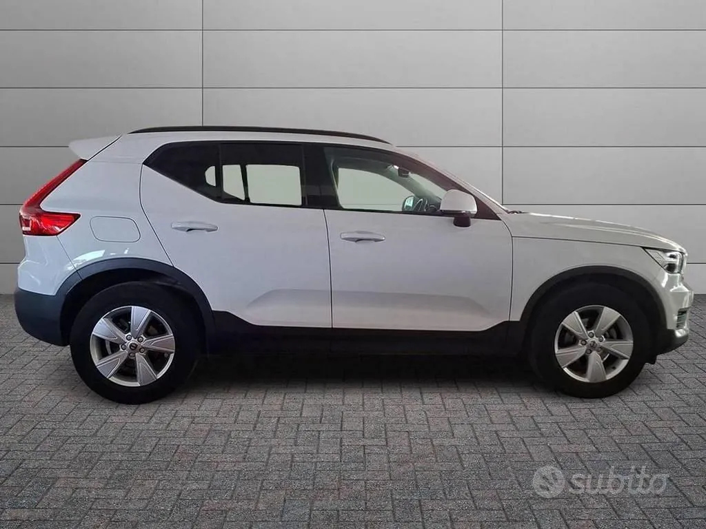 Volvo Xc40 2022 photo 3